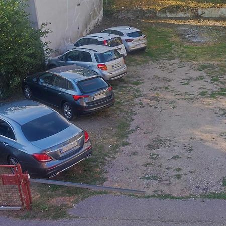 Apartments Lisinski - Private Parking Zagreb Exterior foto
